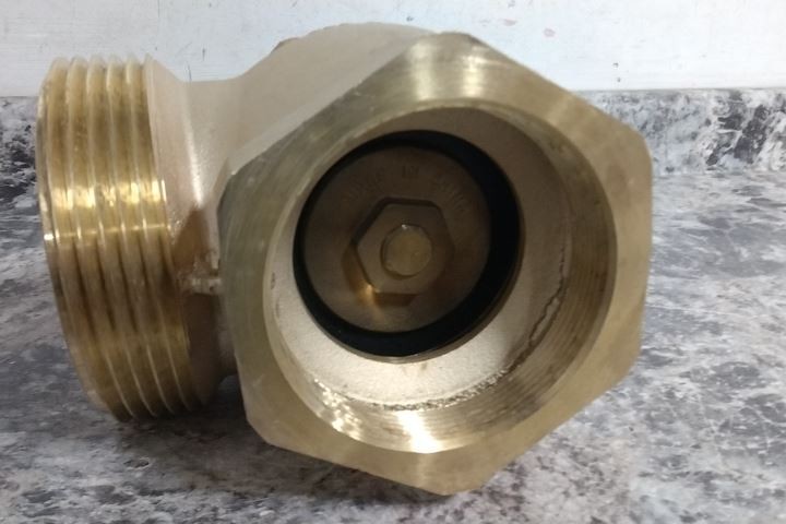 Dixon WHYD4045F 4 x 4-1/2 In Size 300 PSI Wharf Hydrant Valve