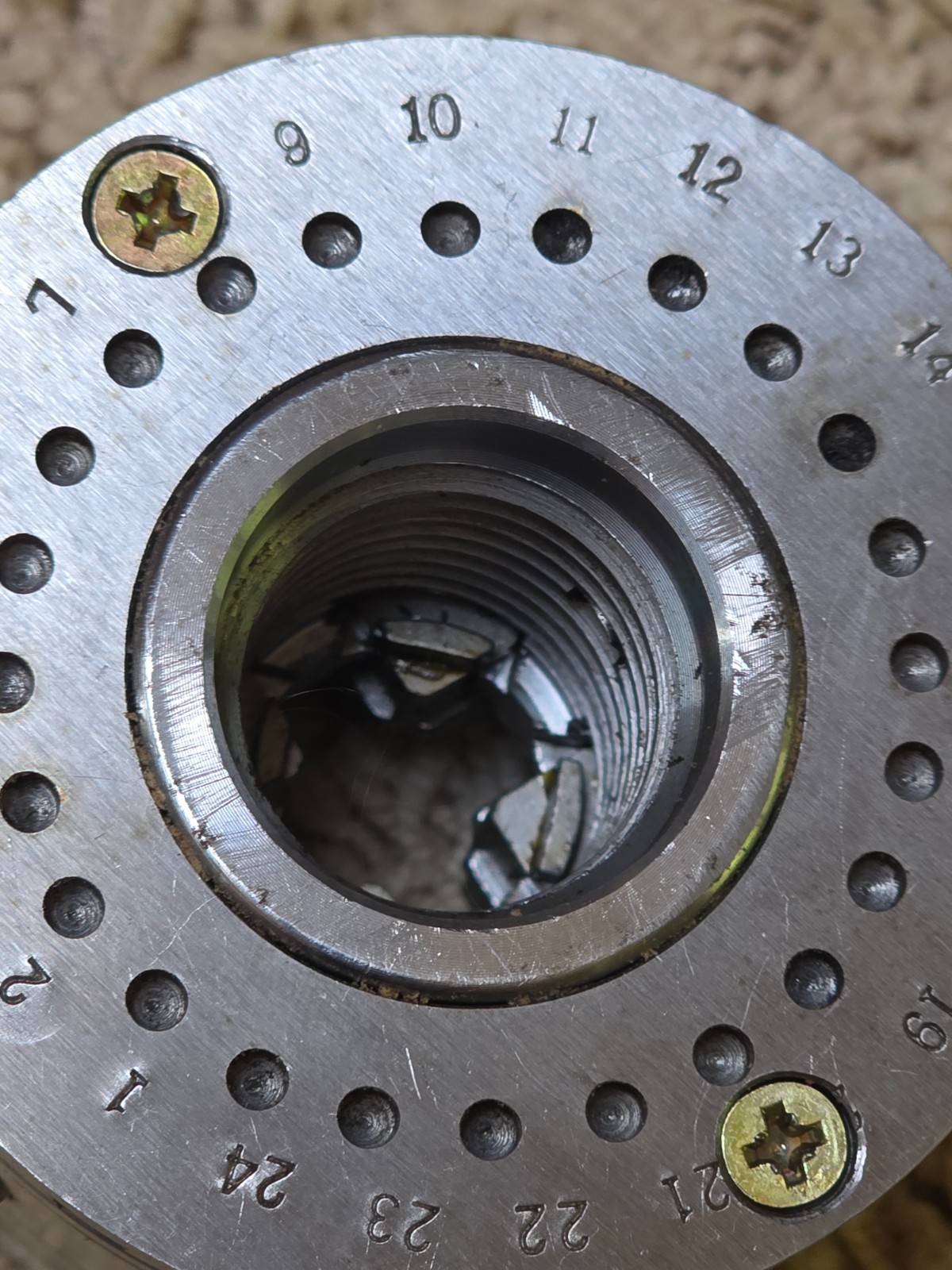 Findmall 4 Jaw 2-3/4″ Self Centering Lathe Chuck VGC