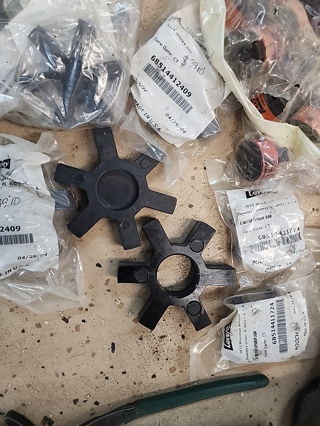 Lot of Love Joy 100+ Pieces Jaw Couplings & Jaw Coupling Spider Inserts