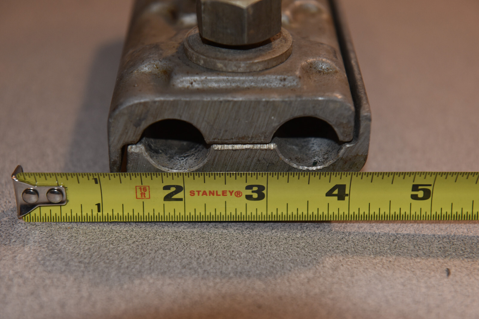 Pair (2) of Alcoa 183 parallel cable connectors