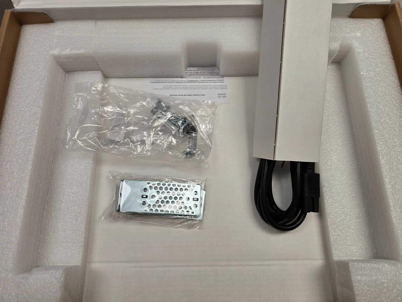 Cisco Catalyst 1200-48T-4G Switch 48 Ports GE 4x1GE SFP C1200-48T-4G # Y 3090G