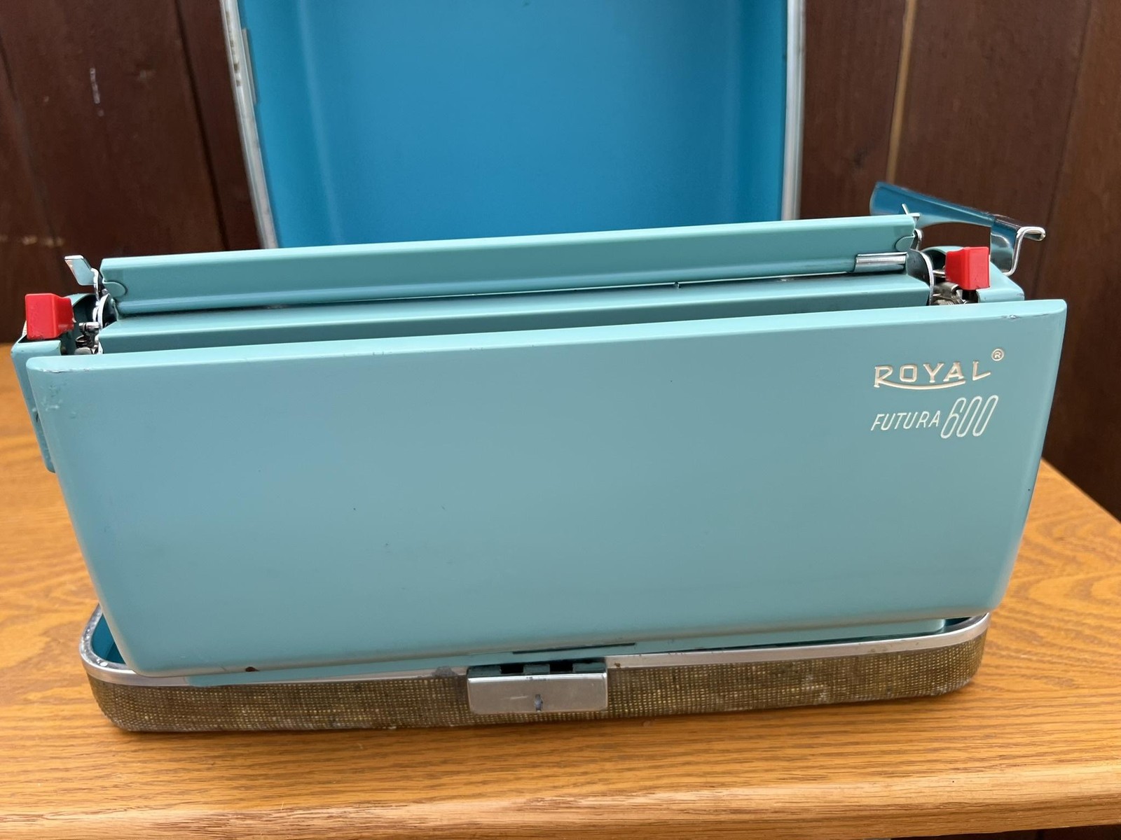 Vintage Royal Futura 600 Portable Manual Typewriter Aqua Blue W/ Carry Case