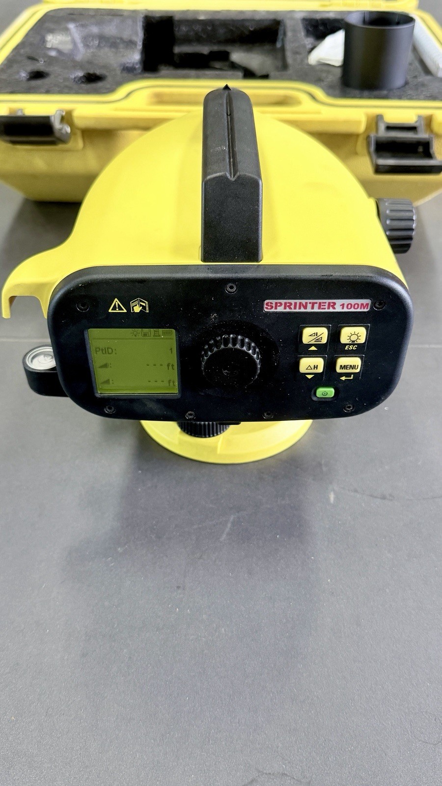 Leica Sprinter 100M Digital Level Hard Case Manual AA Batteries Excellent Used