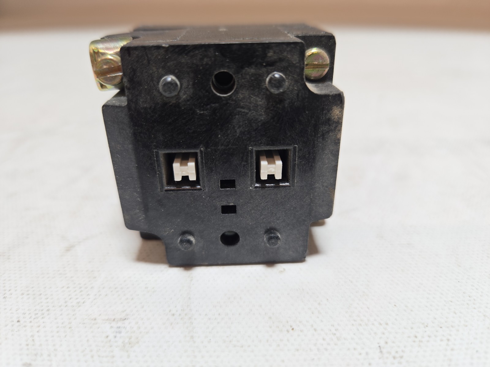 1 Used??? General Electric CR104PXG49 Pilot Light w/Red Cap, 125V Max, 3W Max