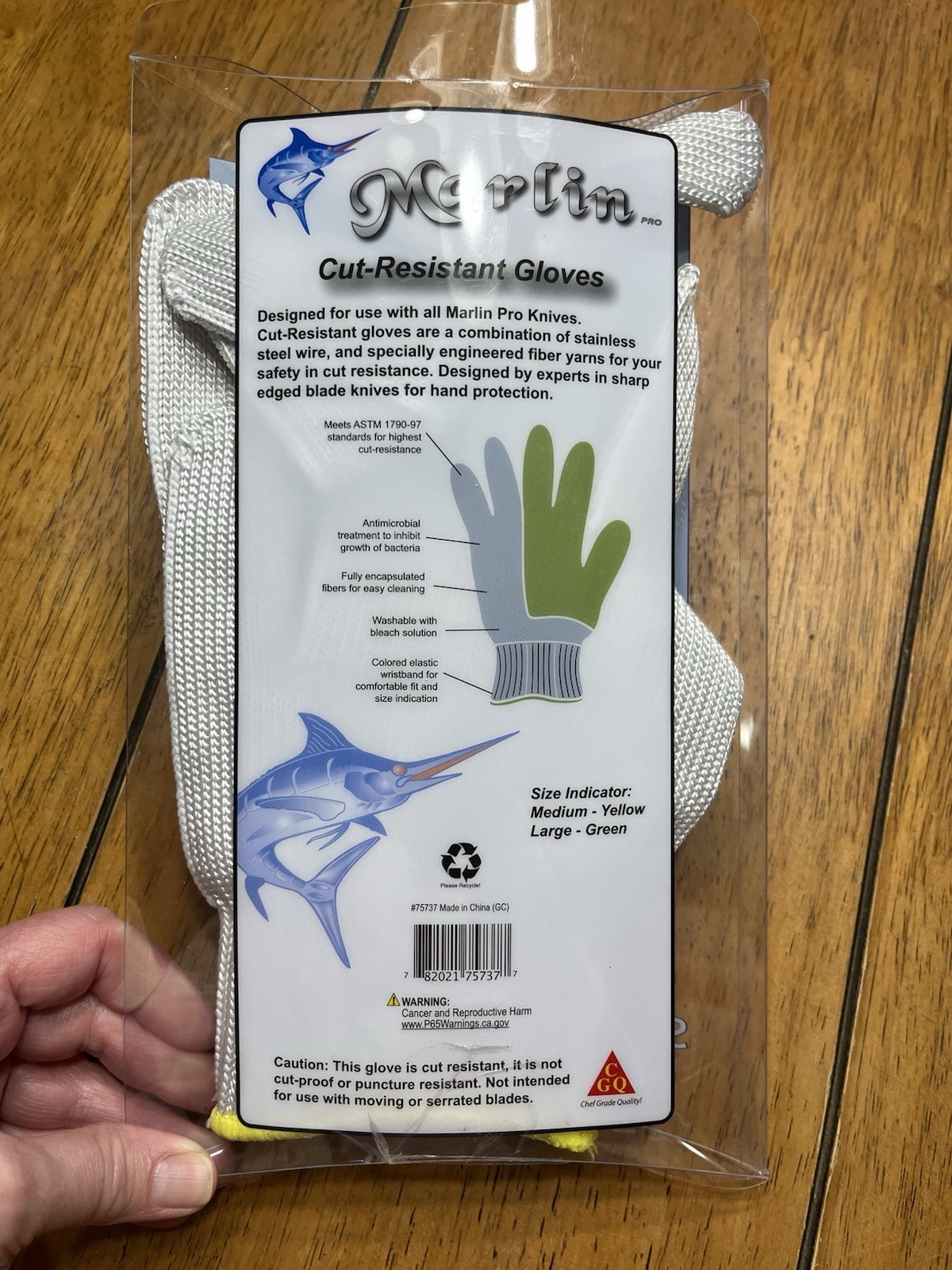 Marlin Cut-Resistant Gloves Size Medium New In Package Steel Mesh Antibacterial