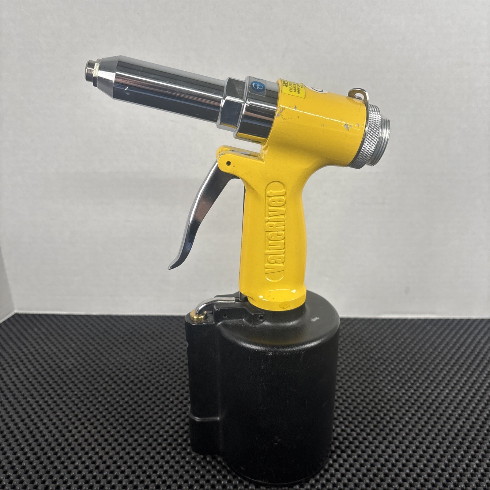 VALUERIVET V-4 (55462) PNEUMATIC AIR/HYDRAULIC POP RIVET GUN 3/32″-1/4″ DIAMETER