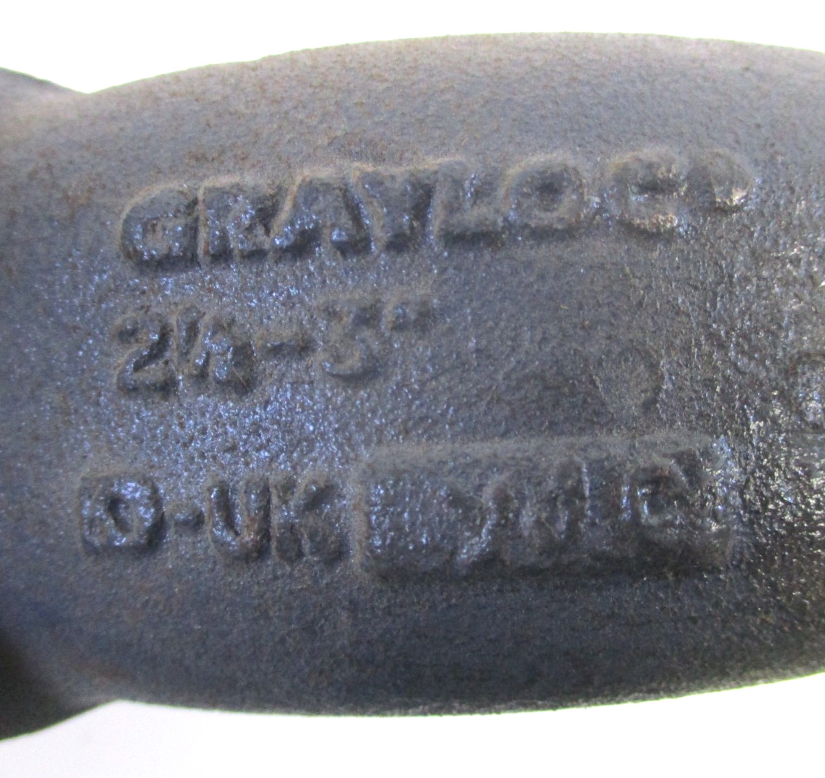 GRAYLOC CLAMP CONNECTOR, 2-1/2″ to 3″, CL3, SA182-F22, w/SPHERICAL NUTS , NOS