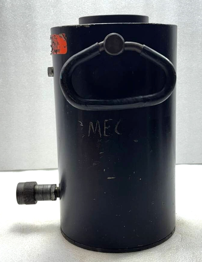 Enerpac RACH604 65.6 ton Capacity 3.94 in Stroke Aluminum Hollow Plunger Used