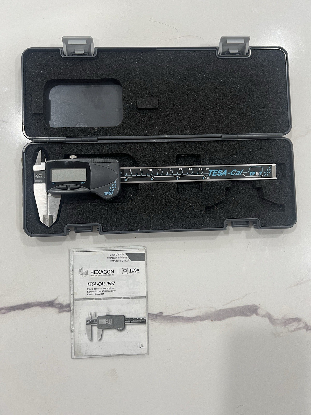 HEXA Electronic Caliper 0in- 6in 0mm – 150mm ±0.0005in ±0.0100mm Resolution IP67