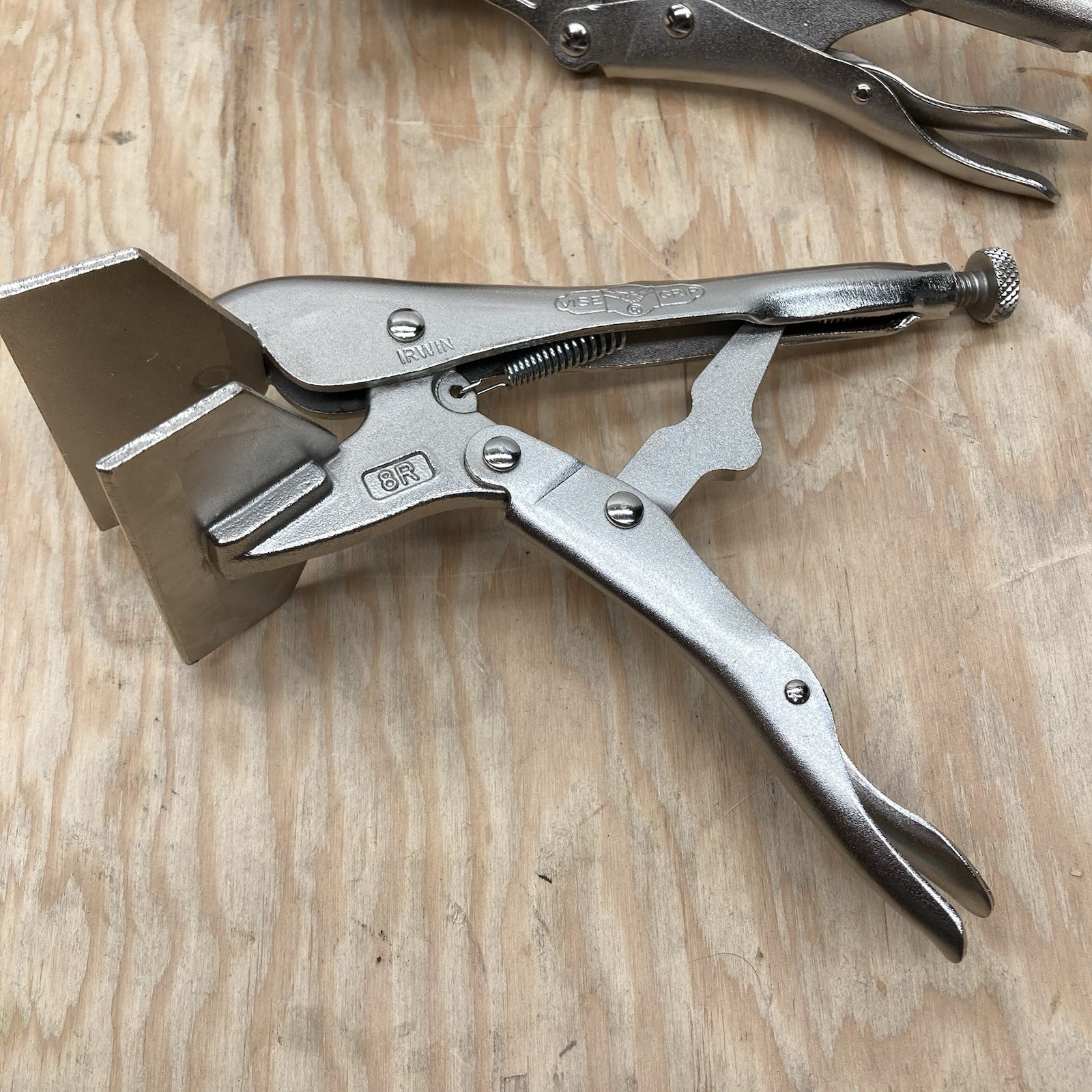 [5 Pack] Irwin 8″ Vise-Grip Locking Sheet Metal Clamp 8R – 1-3/4″ Depth