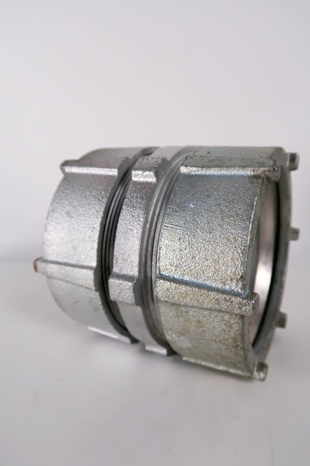 Eaton Crouse-Hinds CPR28 3″ Rigid IMC Conduit Compression Coupling Steel
