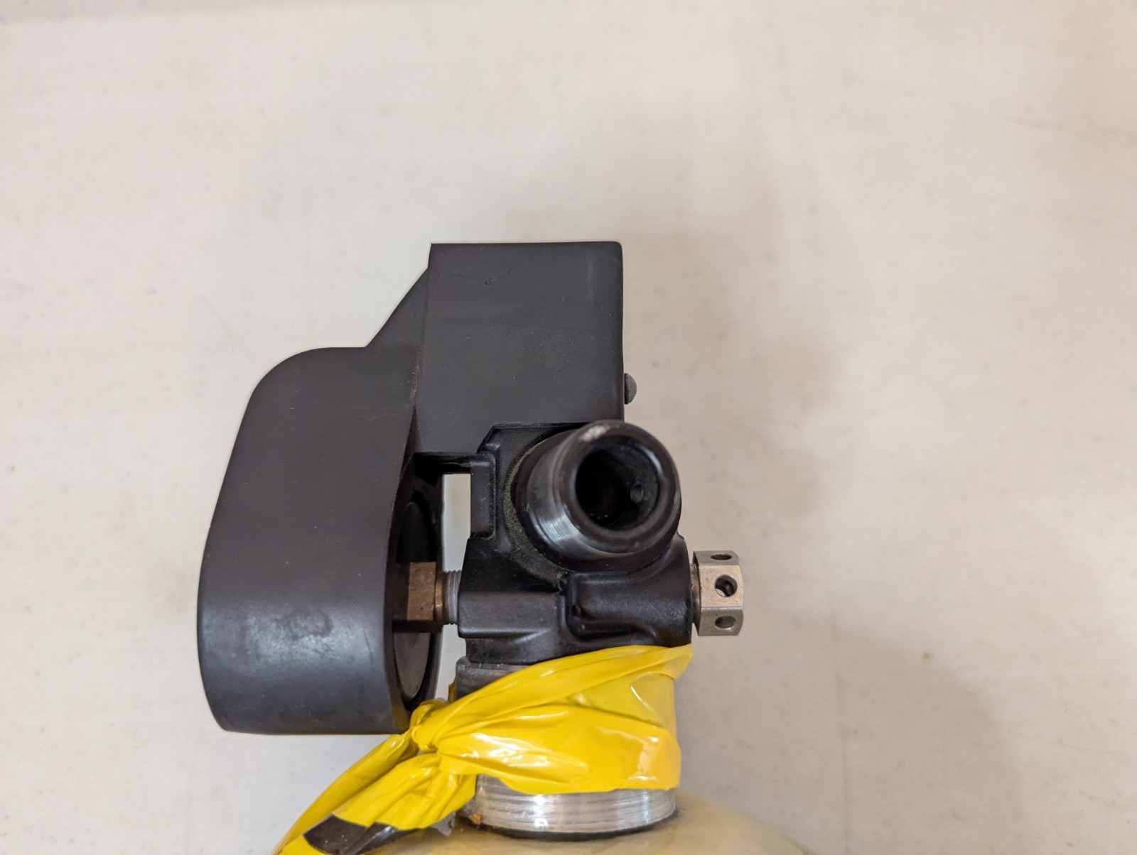 MSA H-45 TC-SU 5303-310 CARBON FIBER BREATHING AIR CYLINDER TANK 300BAR ~2014