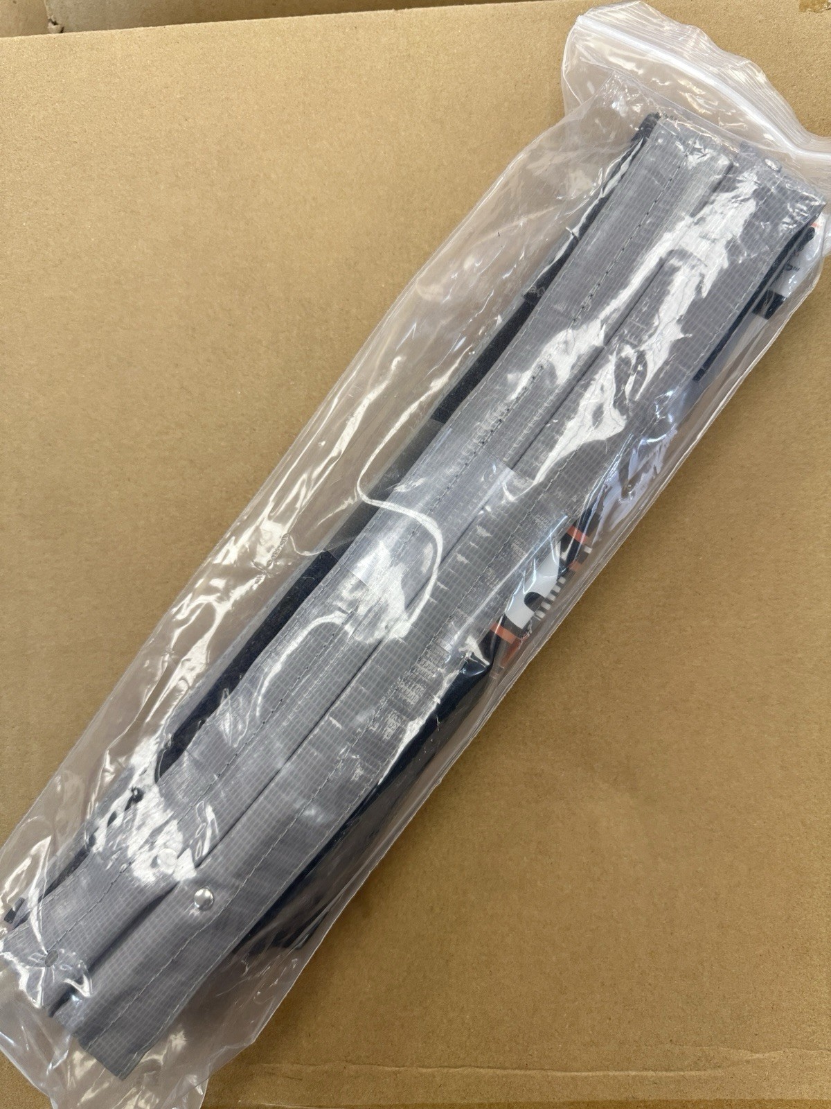 RE-U-ZIP magnetic entry strip with Storage bag – single, one of each only
