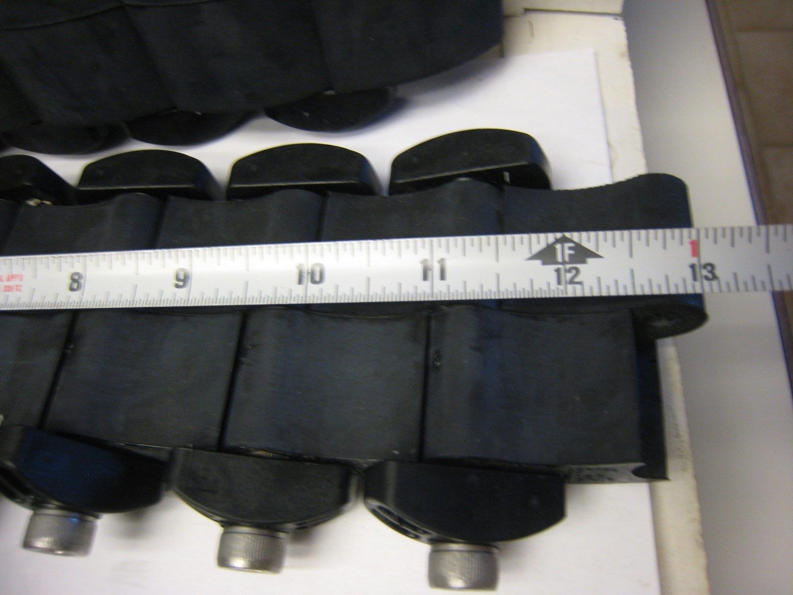 3 yes 3 Used LS-300-S-316-V S/S LINK SEAL 2 X 6 links & 1 X 8 Links 2 W SS