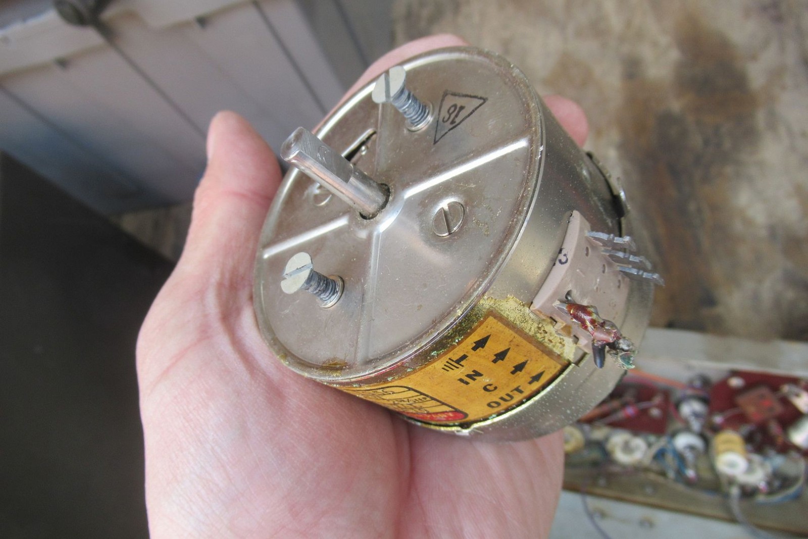 1 Daven 60K 2DB per steps.total 60 DB for lagevin or western electric