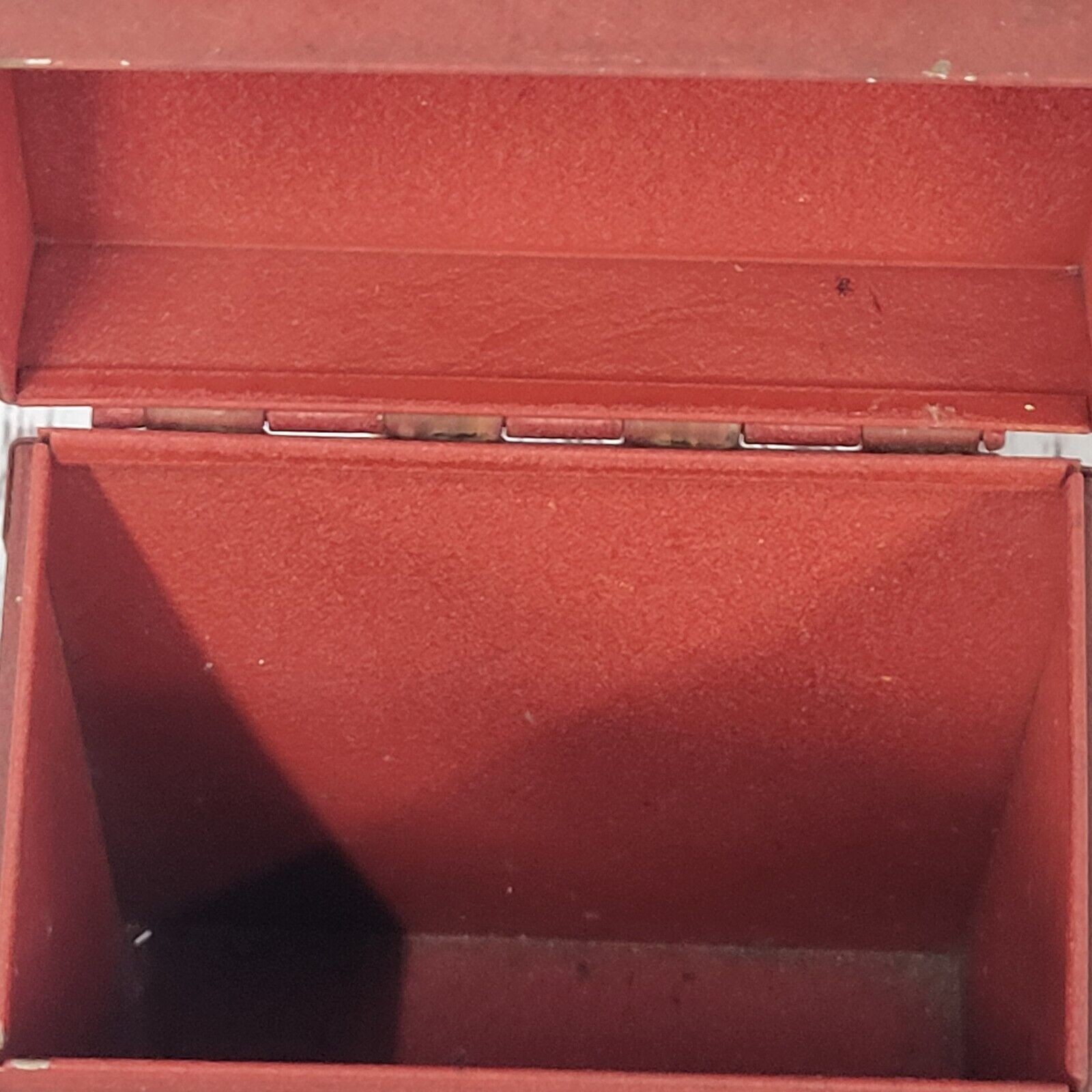 Vintage steel index card flip top box red 8x6x3.500″