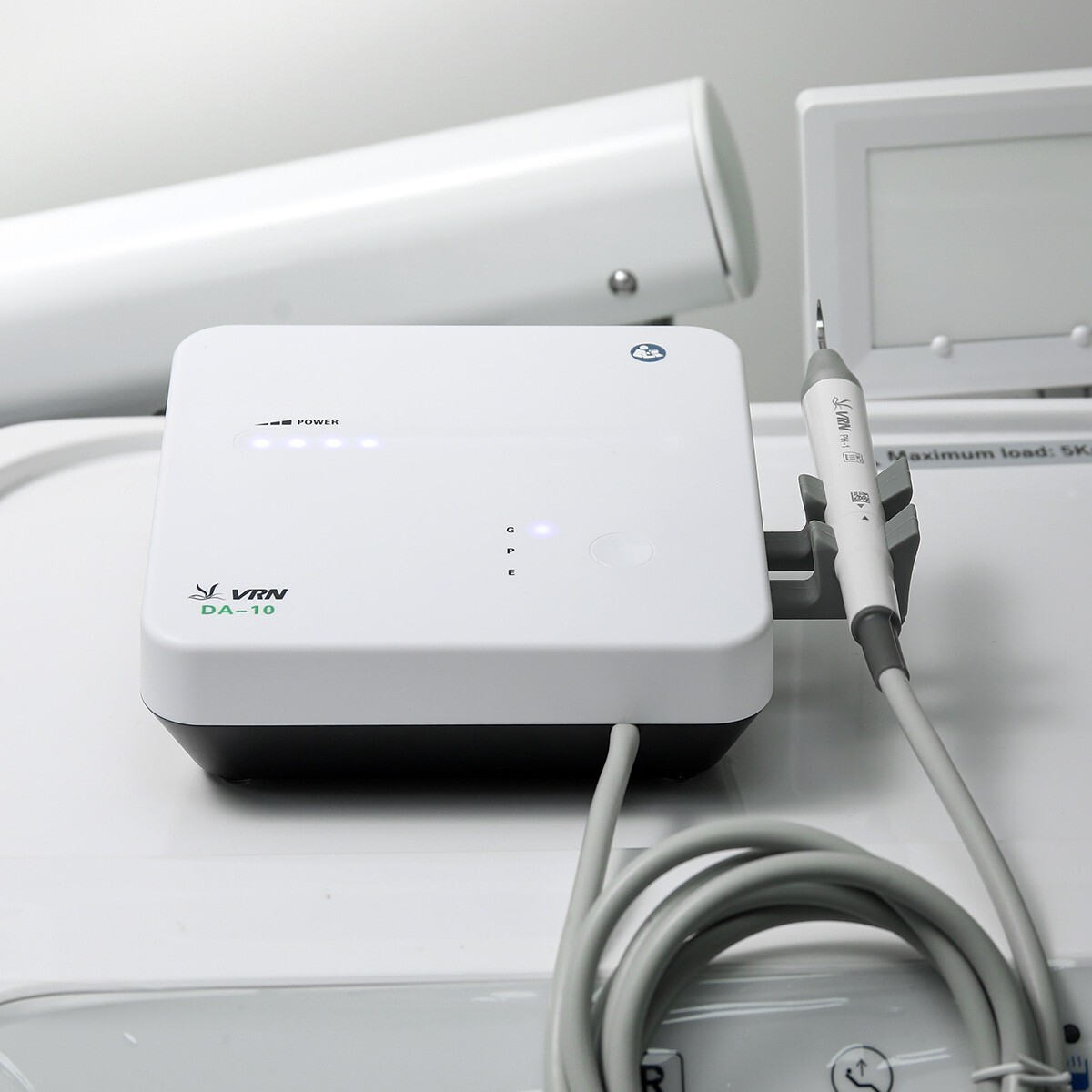 VRN-DA10 LED Dental Ultrasonic Piezo Scaler Handpiece+Detachable Handpiece+Tips