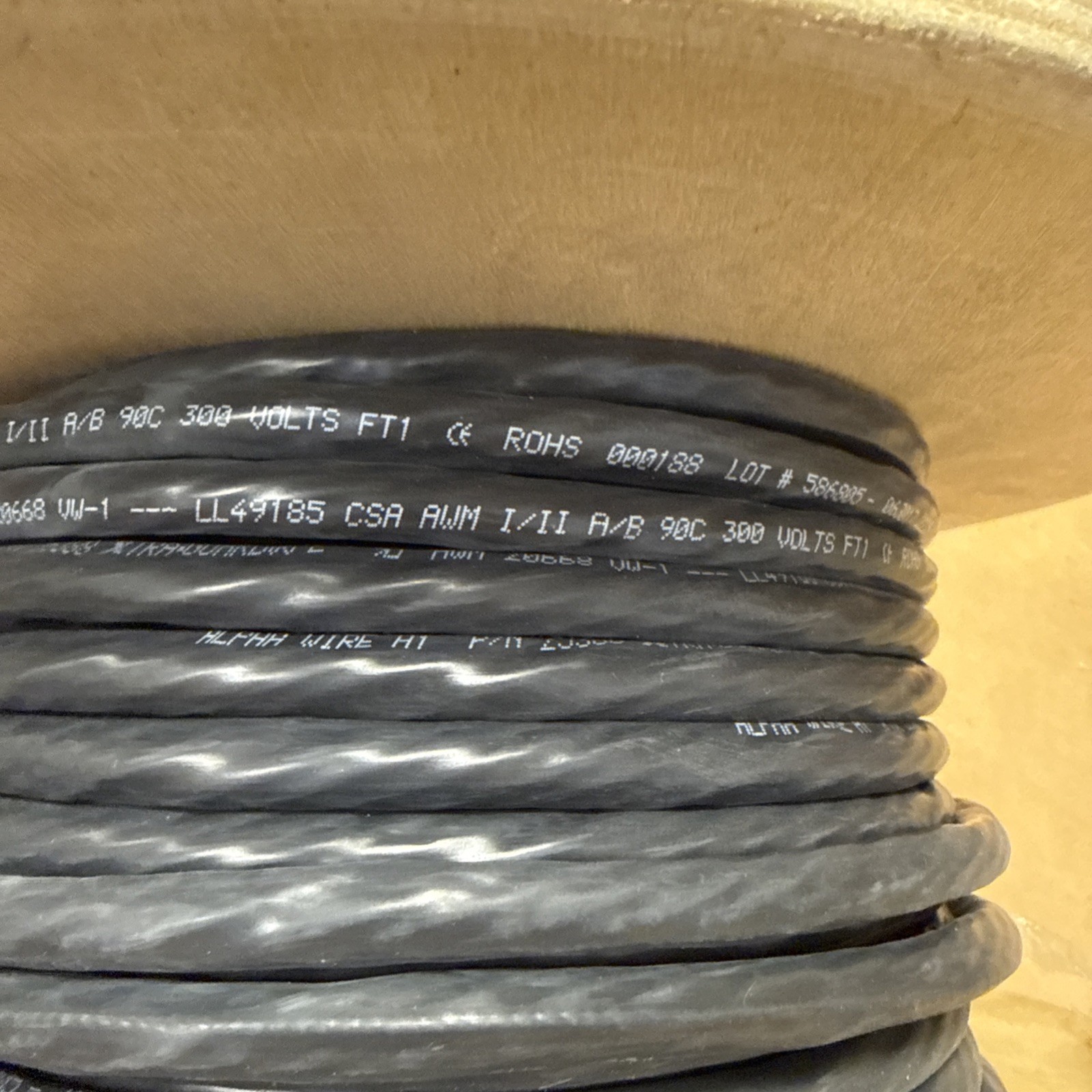Alpha cable 25388 BK005, 100 ft-spool