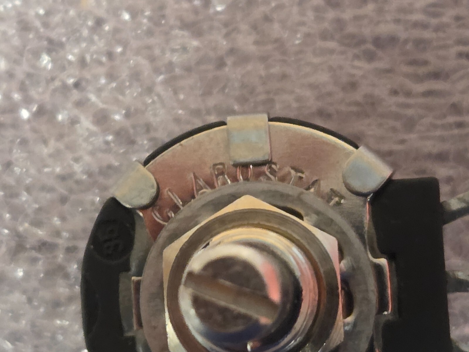 ‘1 PIECE’ – PN# RV4NAYSD201A -CLAROSTAT – RESISTOR, VARIABLE