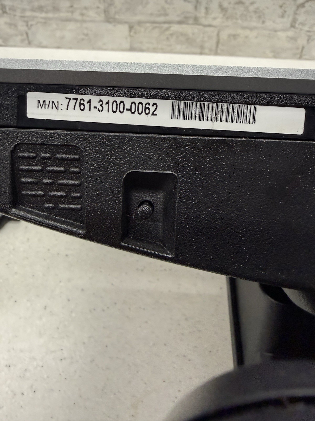 NCR 7761 XR7 POS Touchscreen Terminal Aloha Windows 10 With Card Reader Working