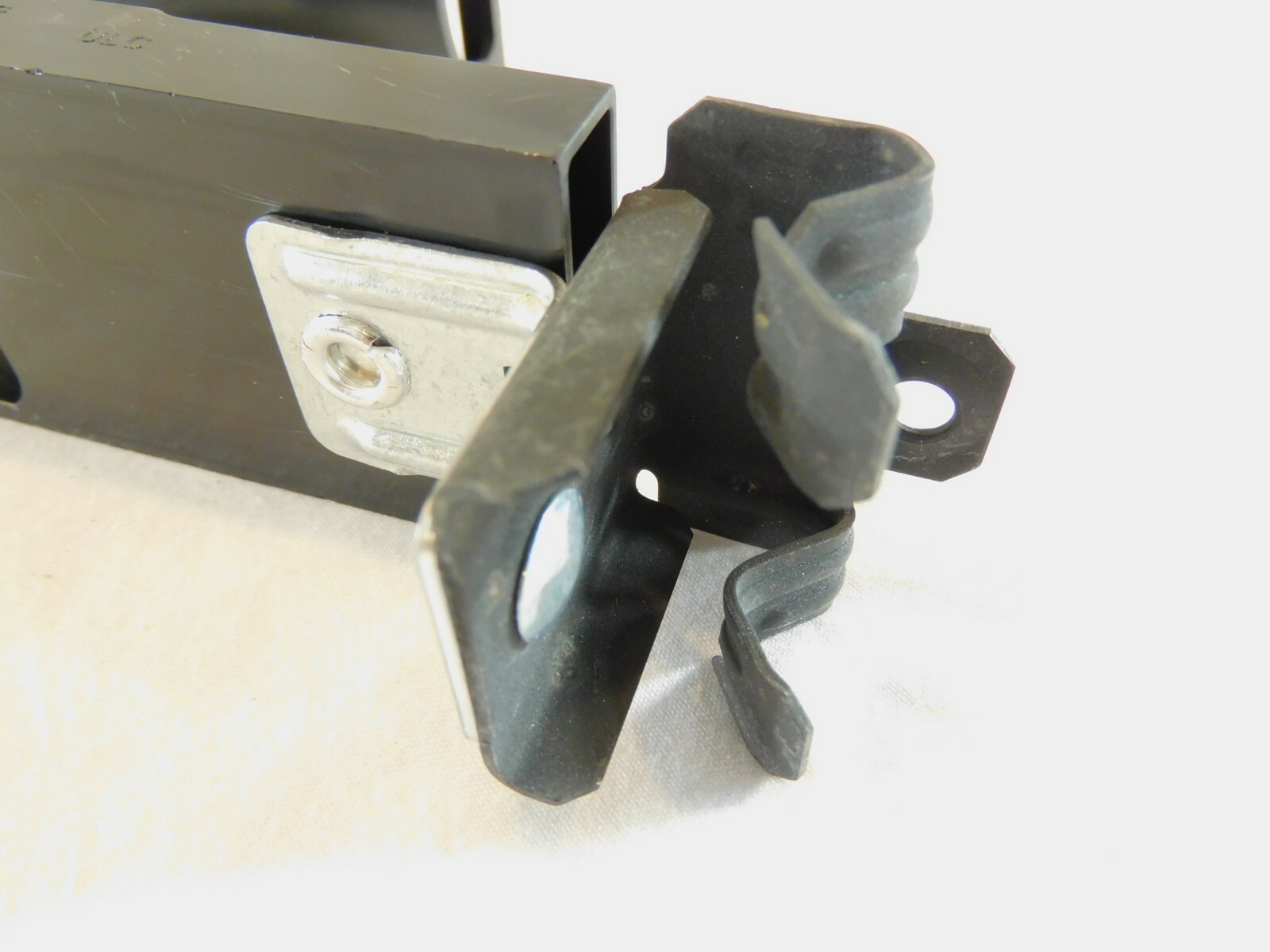 JP2HBC50RB-L20 Panduit StrongHold Hammer-On Beam Clamp – 50 COUNT