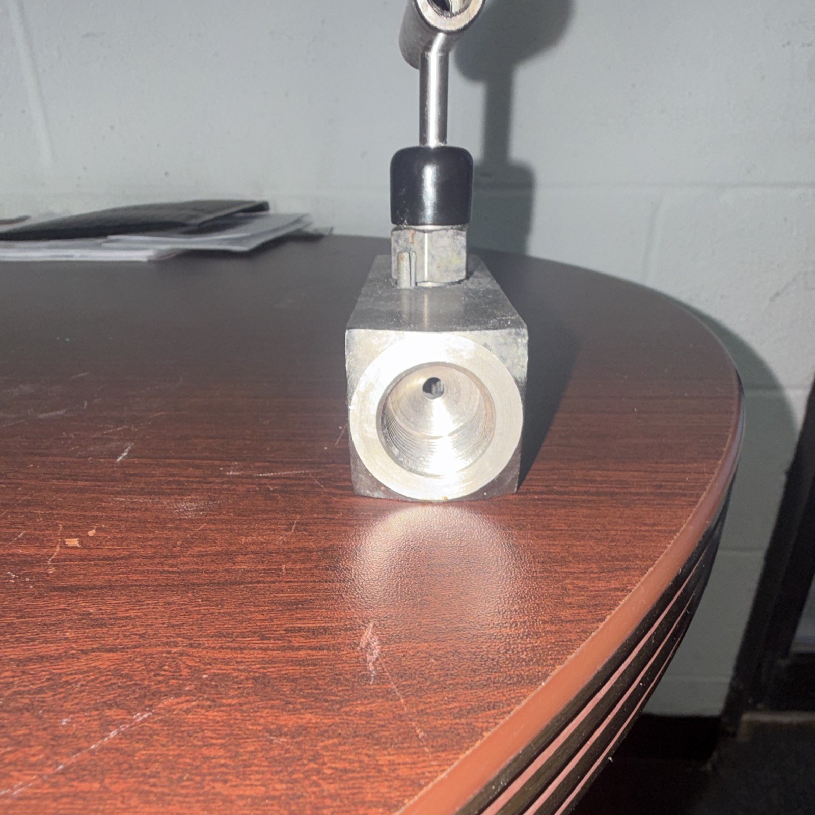 Used Noshok Stainless Steel 1/2 in NPT Needle Valve 3000 WOG Air Water Oil