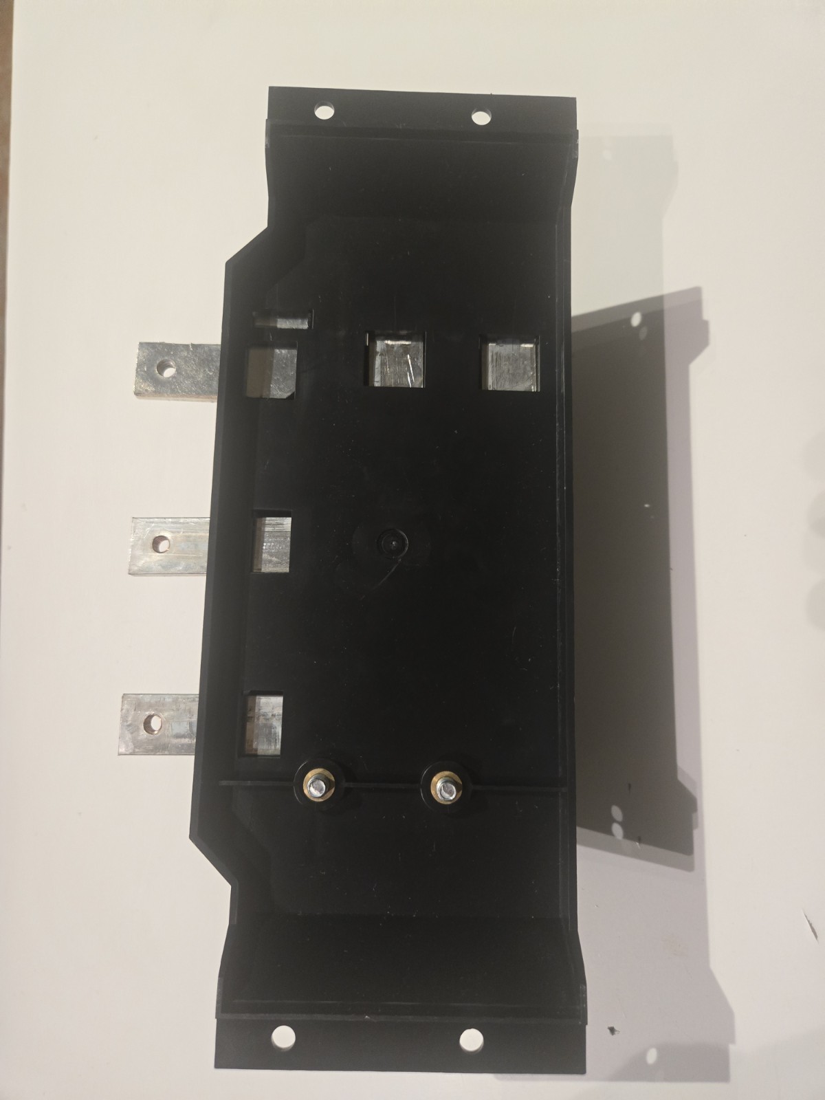 Siemens MBKQR3200HA 3-phase 200a Breaker With Mounting Kit