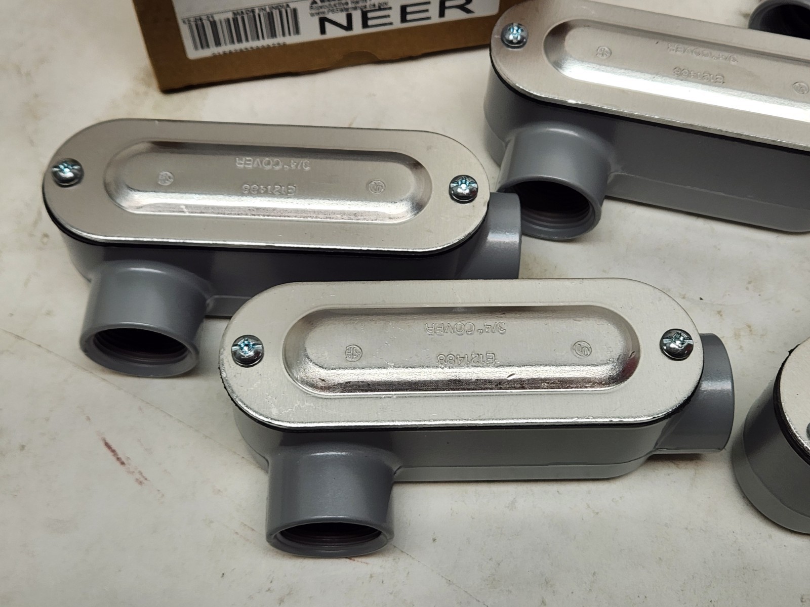 5 pcs – 3/4″ Electrical Conduit Body Type LR w/ Cover & Gasket Alum Threaded UL
