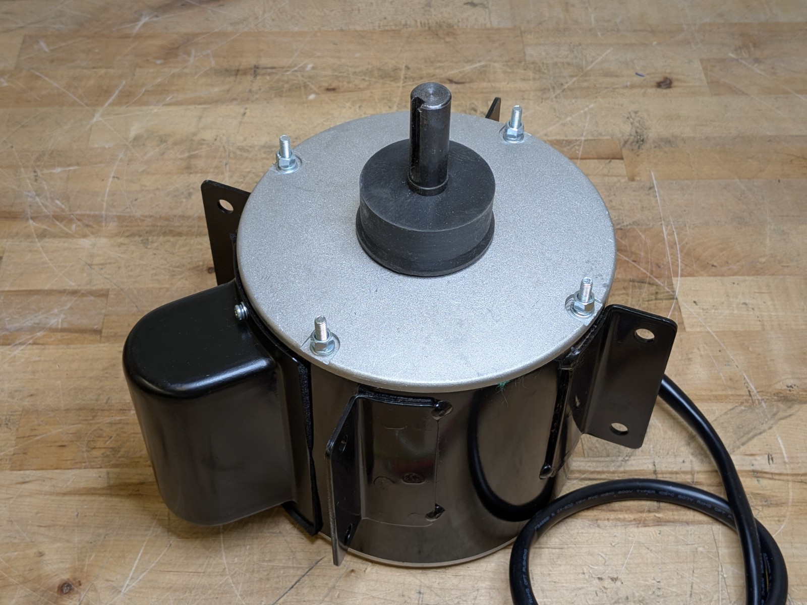 Direct Drive Enclosed Fan Motor 2-Speed 5/8″ x 1-3/4″ Shaft 1/2 HP 120v 5 Amp