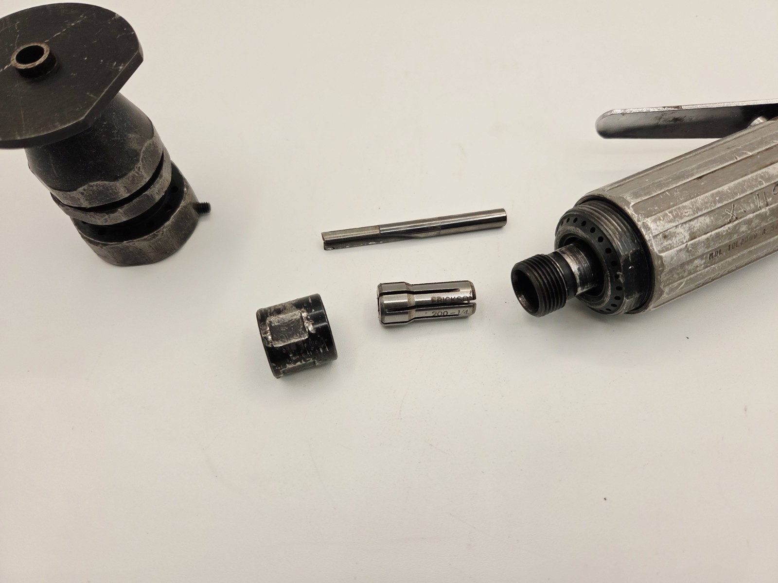 DOTCO Router Straight Die Grinder MDL 10L2000-01 25,000 RPM, 1/4″ Collet.