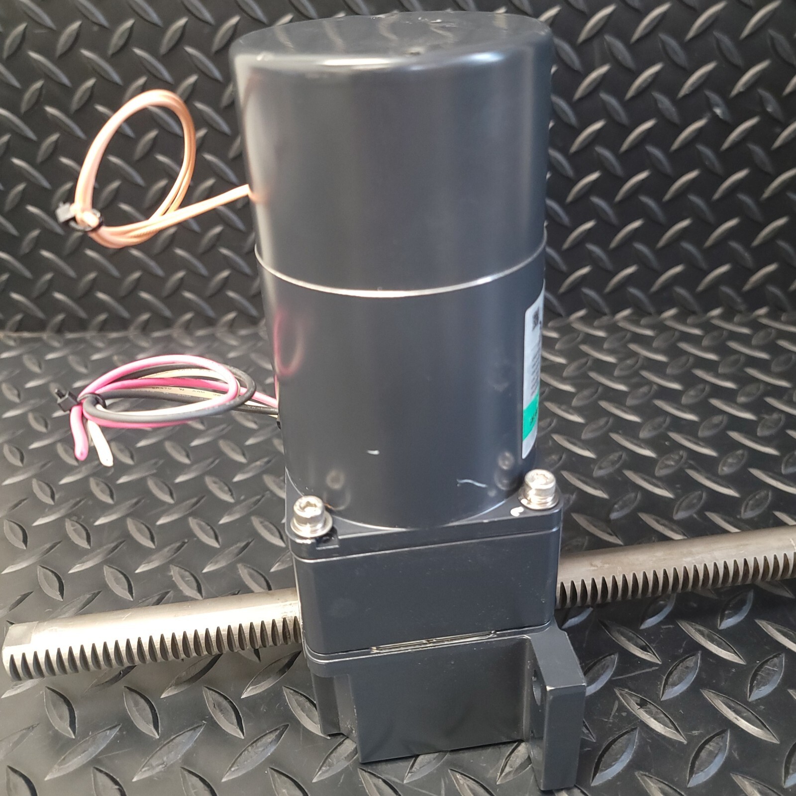 Oriental Motor – 4RK25GN-CWM – AC Magnetic Brake Motor & 4LF45N-4 – Gear Head