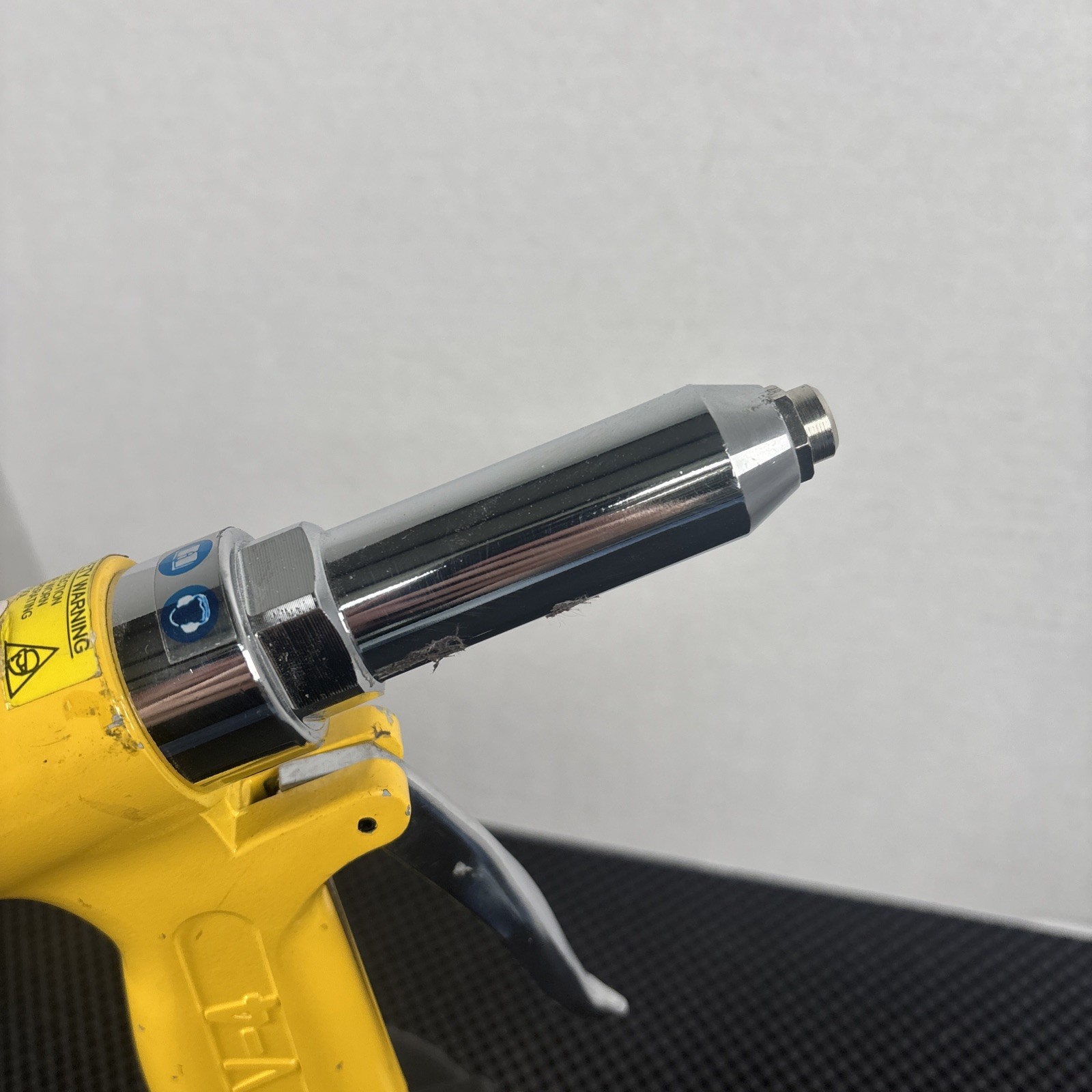 VALUERIVET V-4 (55462) PNEUMATIC AIR/HYDRAULIC POP RIVET GUN 3/32″-1/4″ DIAMETER
