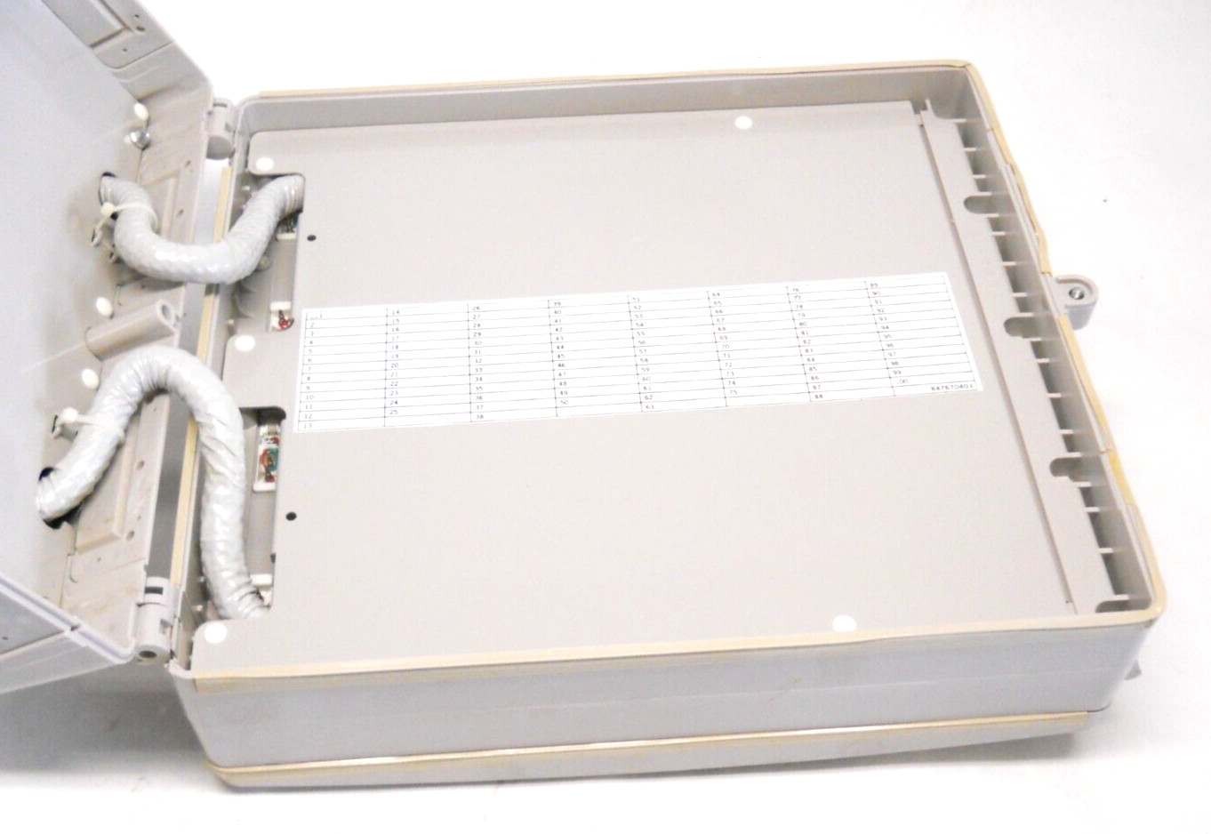 COMMSCOPE INDOOR BEP 489FCM2-100 BUILDING ENTRANCE PROTECTOR, 760009910