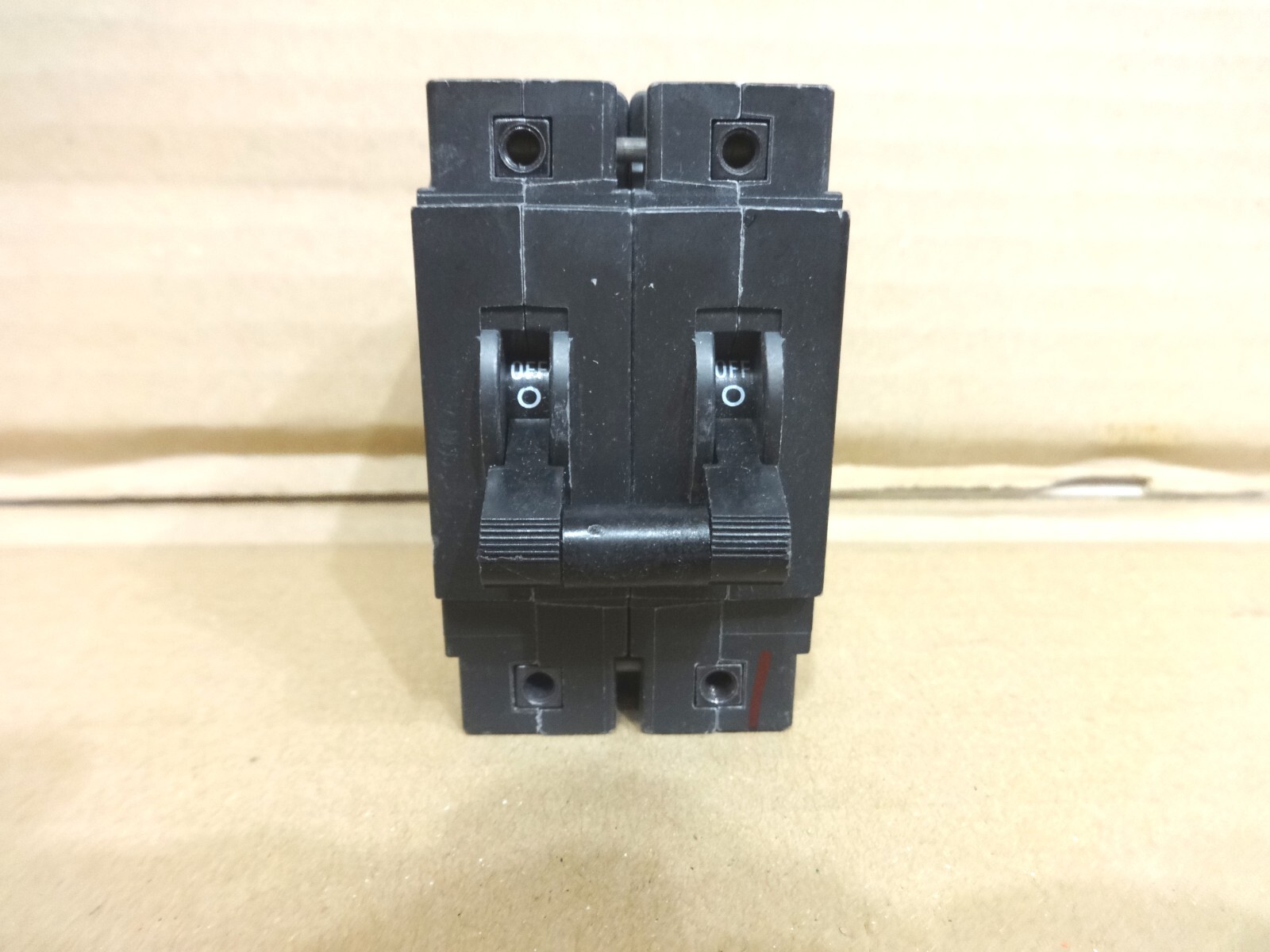AIRPAX IELH11-1-63-20.0-01-V Dual Breaker 20A