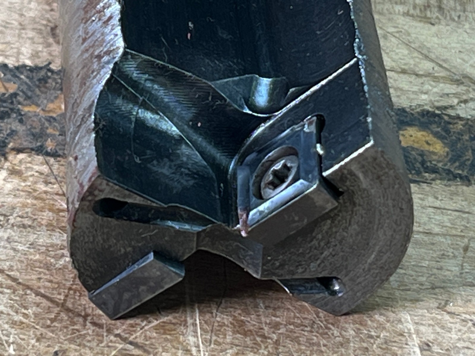 Greenleaf indexable Drill HM3X-175 – 1 3/4″ Diam. 5 1/4″ depth of cut 1.5″ bore