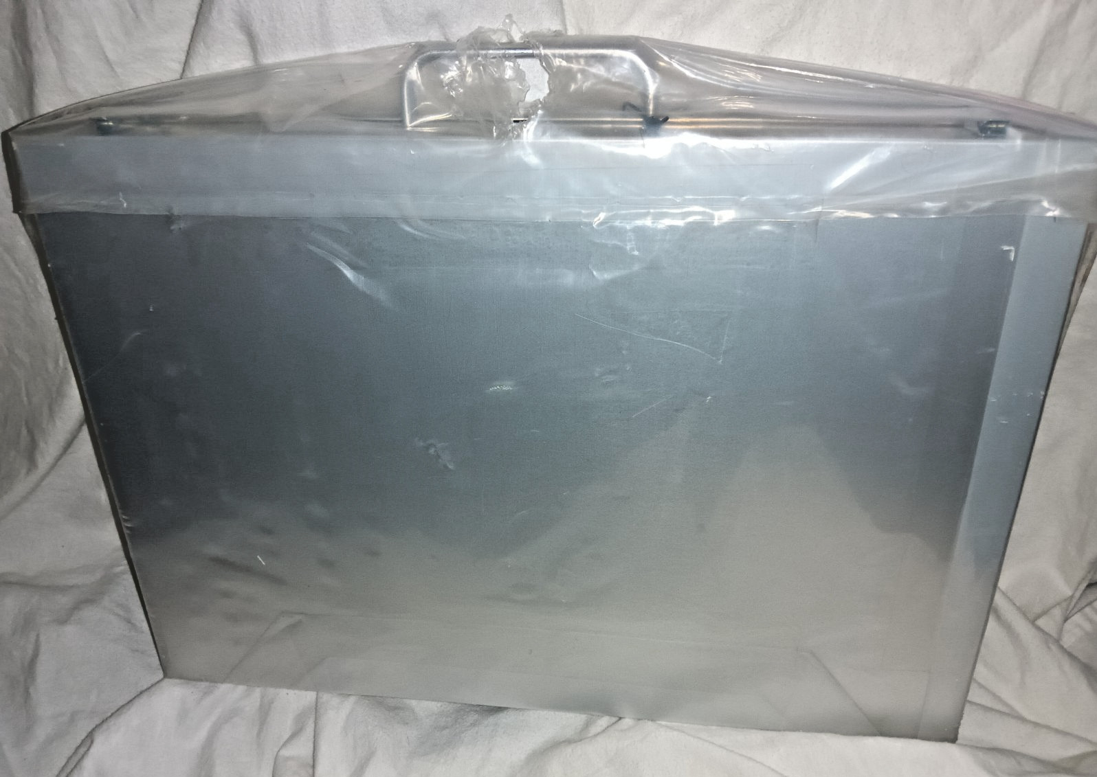 Pina Zangaro Camden portfolio #52319 carry Case 13.875” x 19.875” x 1.875”