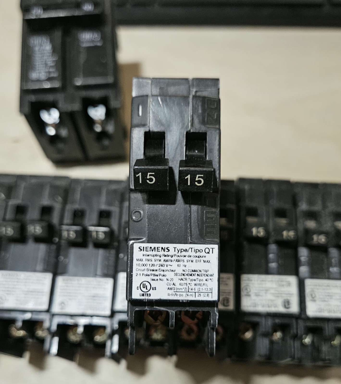 ⚡️One Siemens Q1515NC Tandem 1 Pole 15 Amp Breaker Twin 15/15
