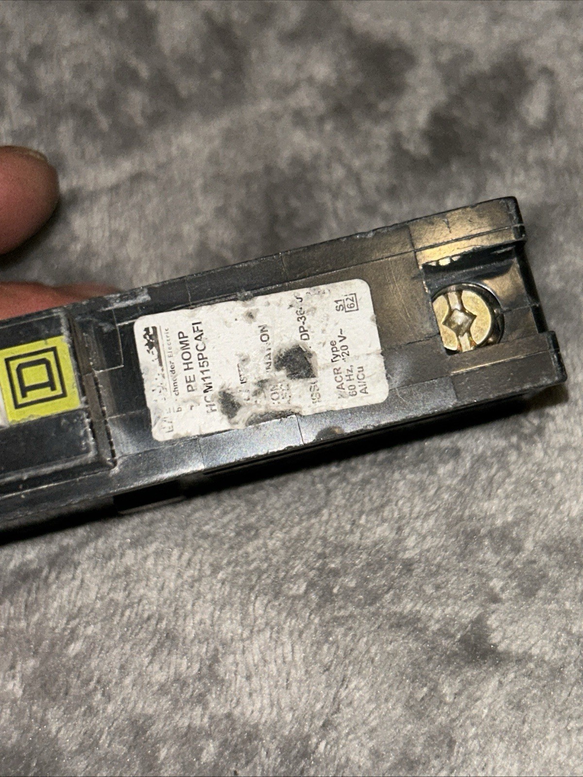 Square D HOM115PCAFI – 1 Pole – 15A – AFCI Combo Circuit Breaker