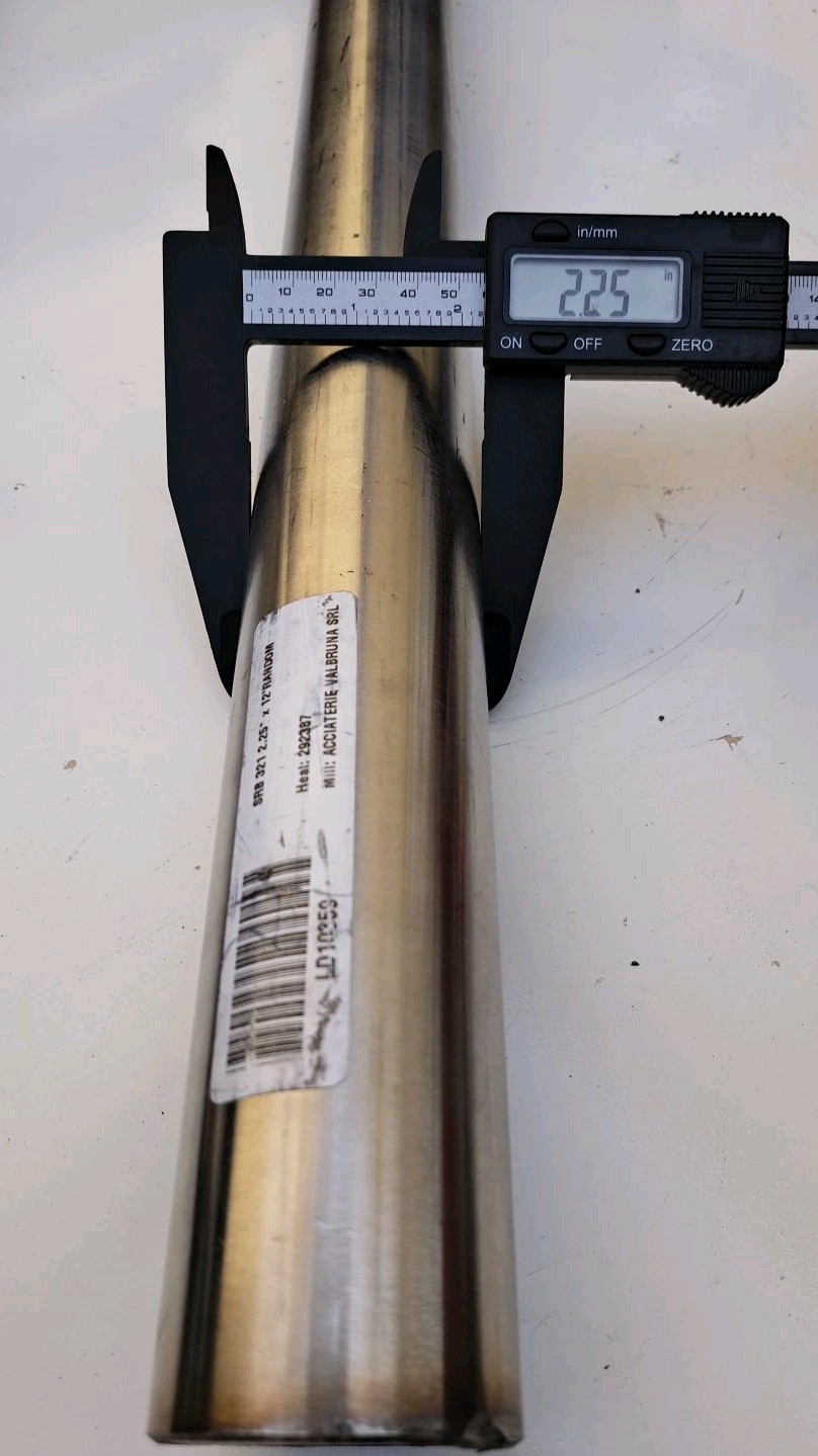321 Stainless Steel Solid Round Bar 2.25″ OD x 26-5/8 L Weight 30 Lbs