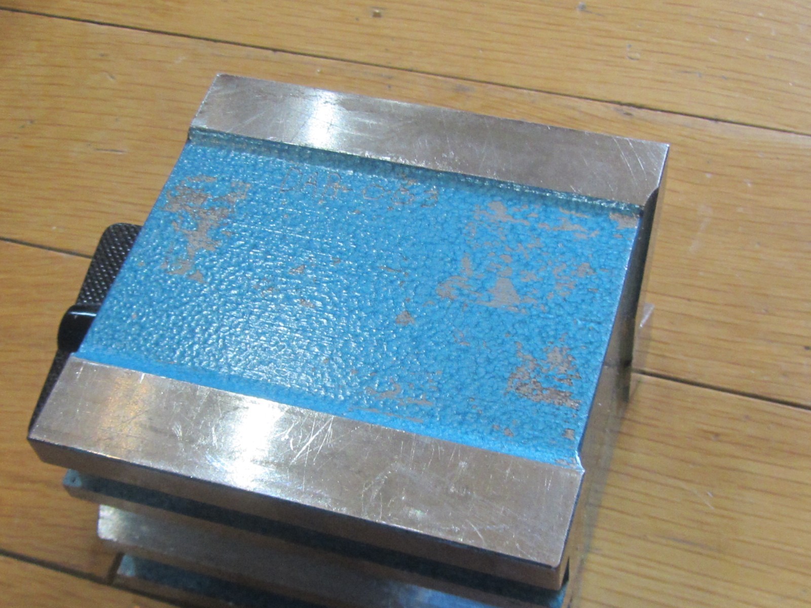 Magnetic V Block Holder Magnetic Holder Made in Taiwan! MINT & COOL! No. 80652!