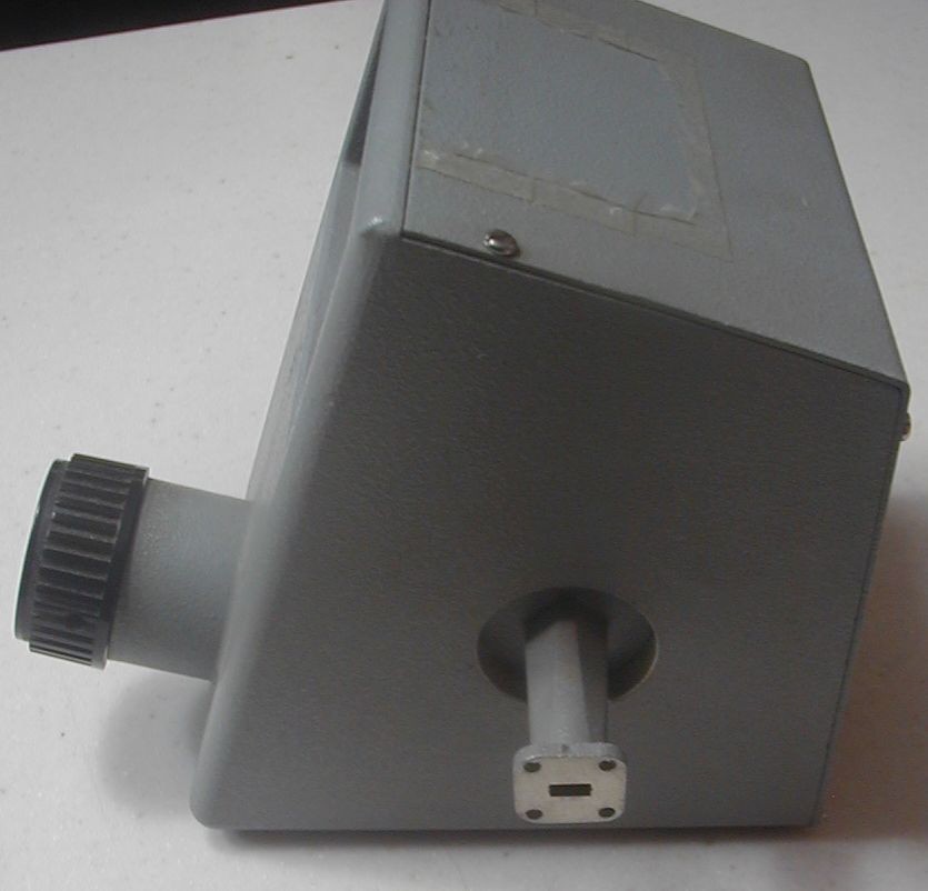 Waveline 1022 Ka Band , 26.5-40GHz WR-28, 0-60 dB Variable Attenuator