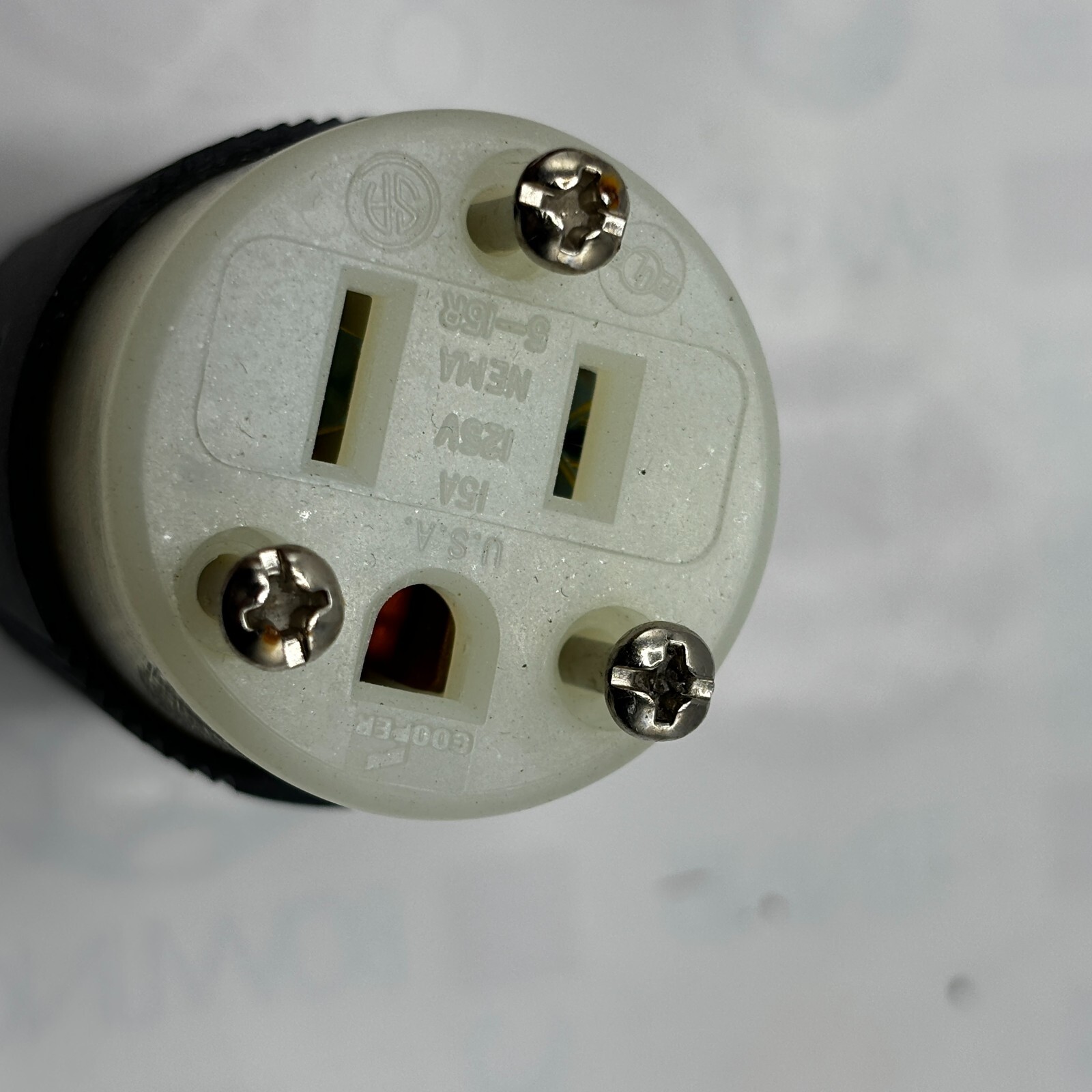 COOPER 5269N TOGRIP CONNECTOR B&L 15A 125V 2P 3W GRD ⭐
