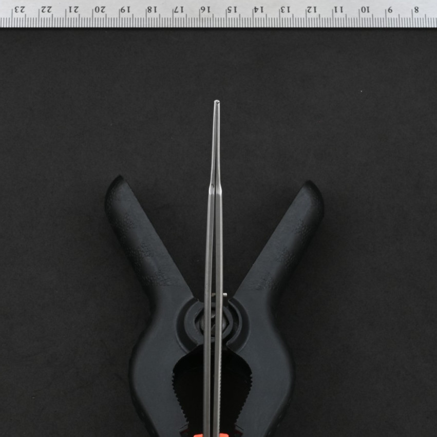 Aesculap BD662R Gerald Tissue Forceps Delicate 1×2 Teeth Straight 6 7/8 in