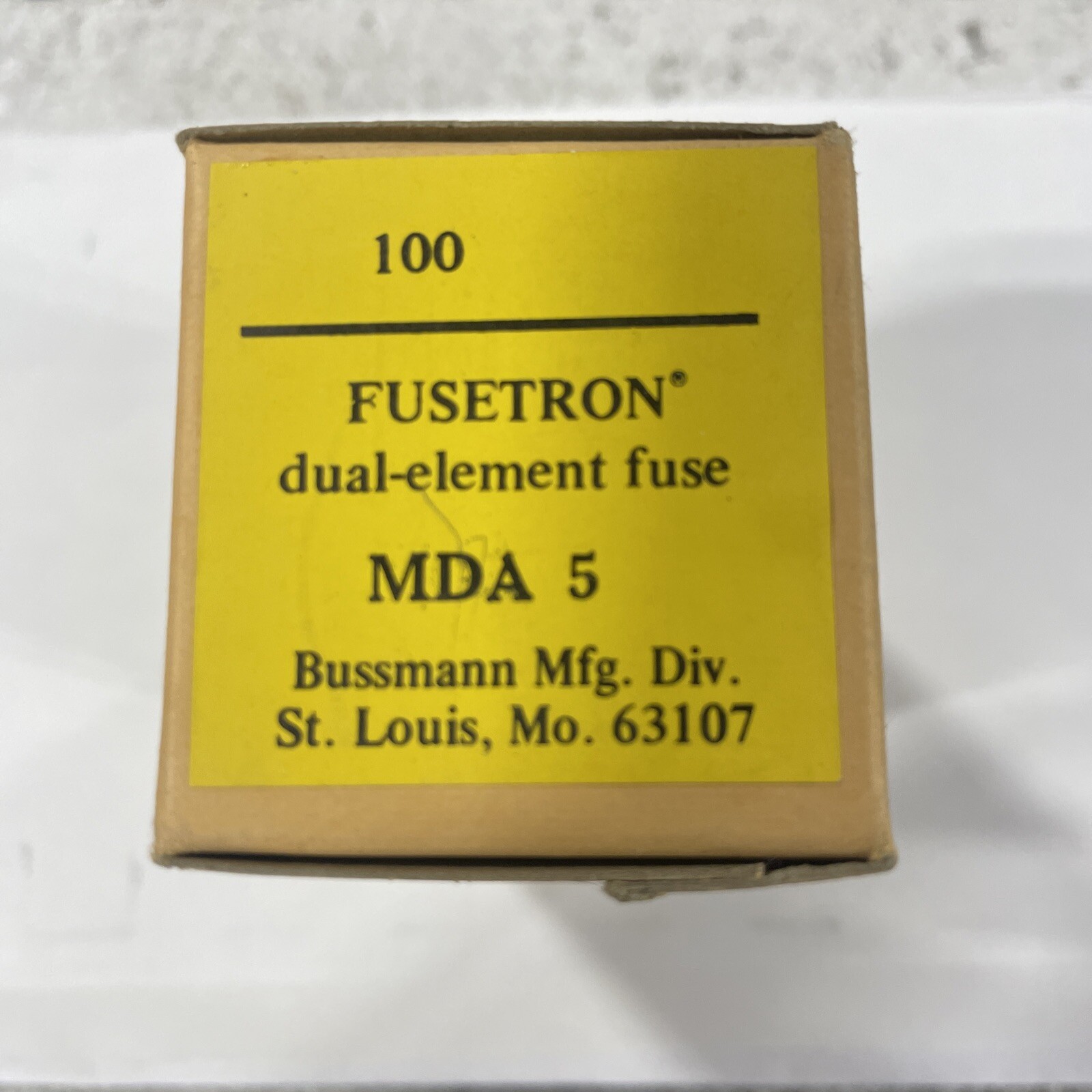 Buss Fuse Box Of 100 MDA-5 MDA5 250V Bussmann Ceramic